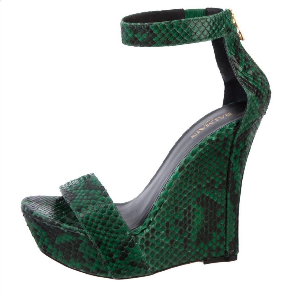 SOLD : Balmian snakeskin platform wedges